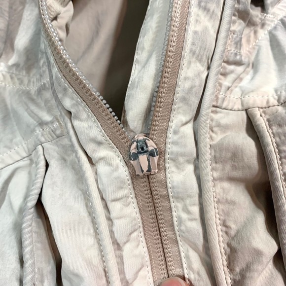 Lululemon Athletica Always Effortless Jacket - Picture 6 of 10